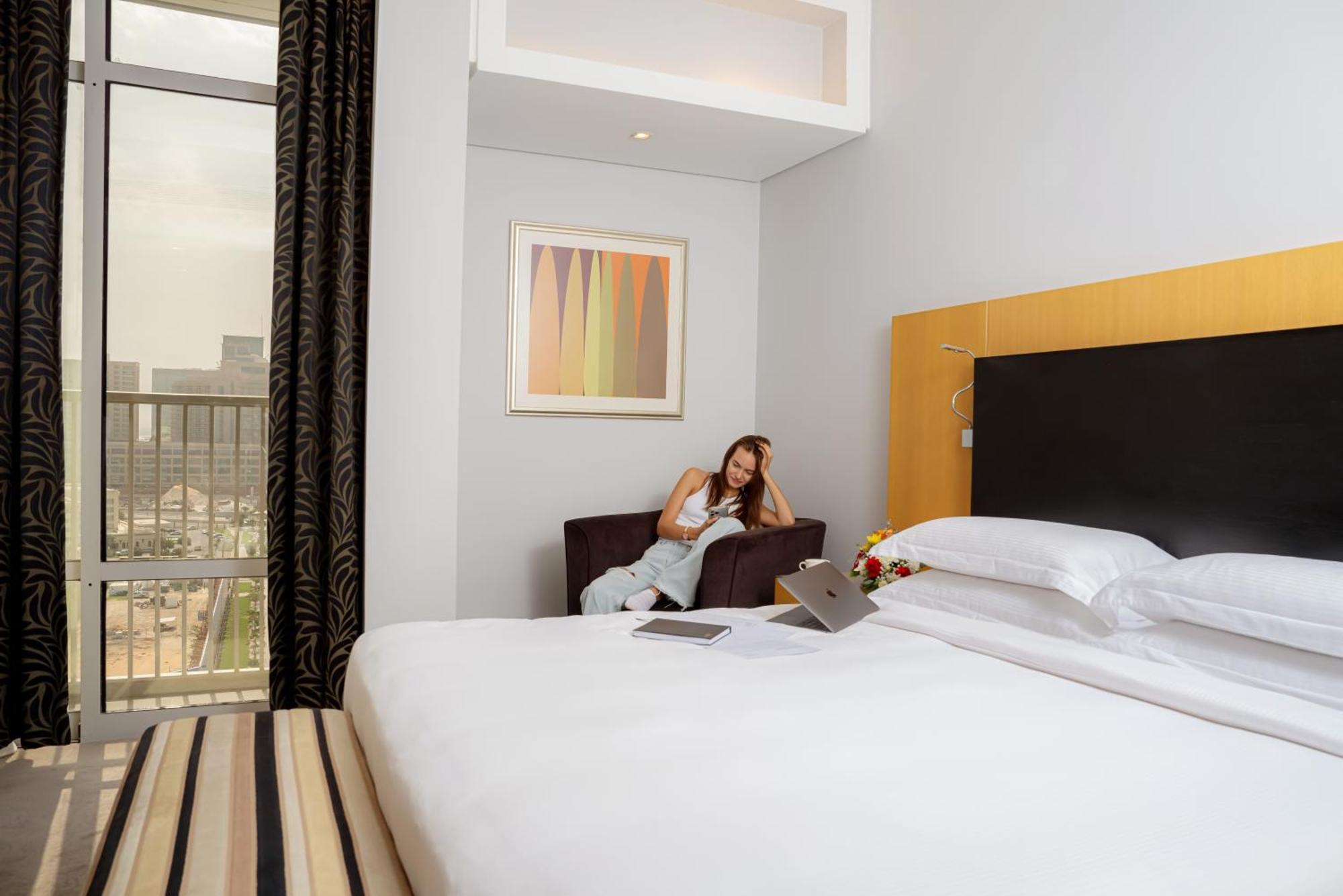 Hala Arjaan By Rotana, Deluxe Hotel Apartments Abu Dhabi Eksteriør bilde