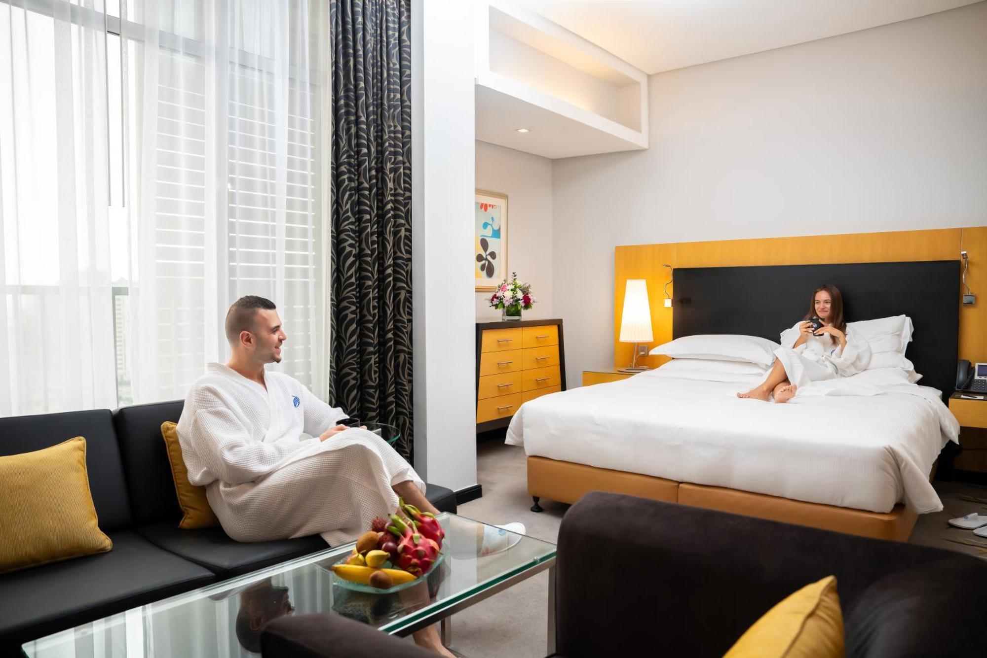 Hala Arjaan By Rotana, Deluxe Hotel Apartments Abu Dhabi Eksteriør bilde