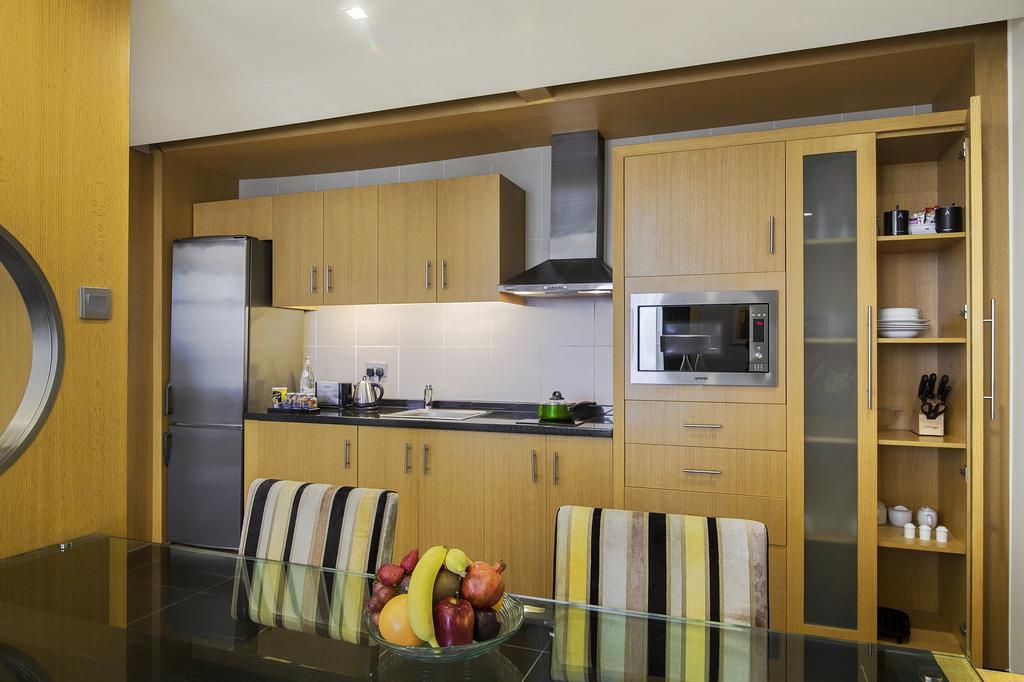 Hala Arjaan By Rotana, Deluxe Hotel Apartments Abu Dhabi Eksteriør bilde