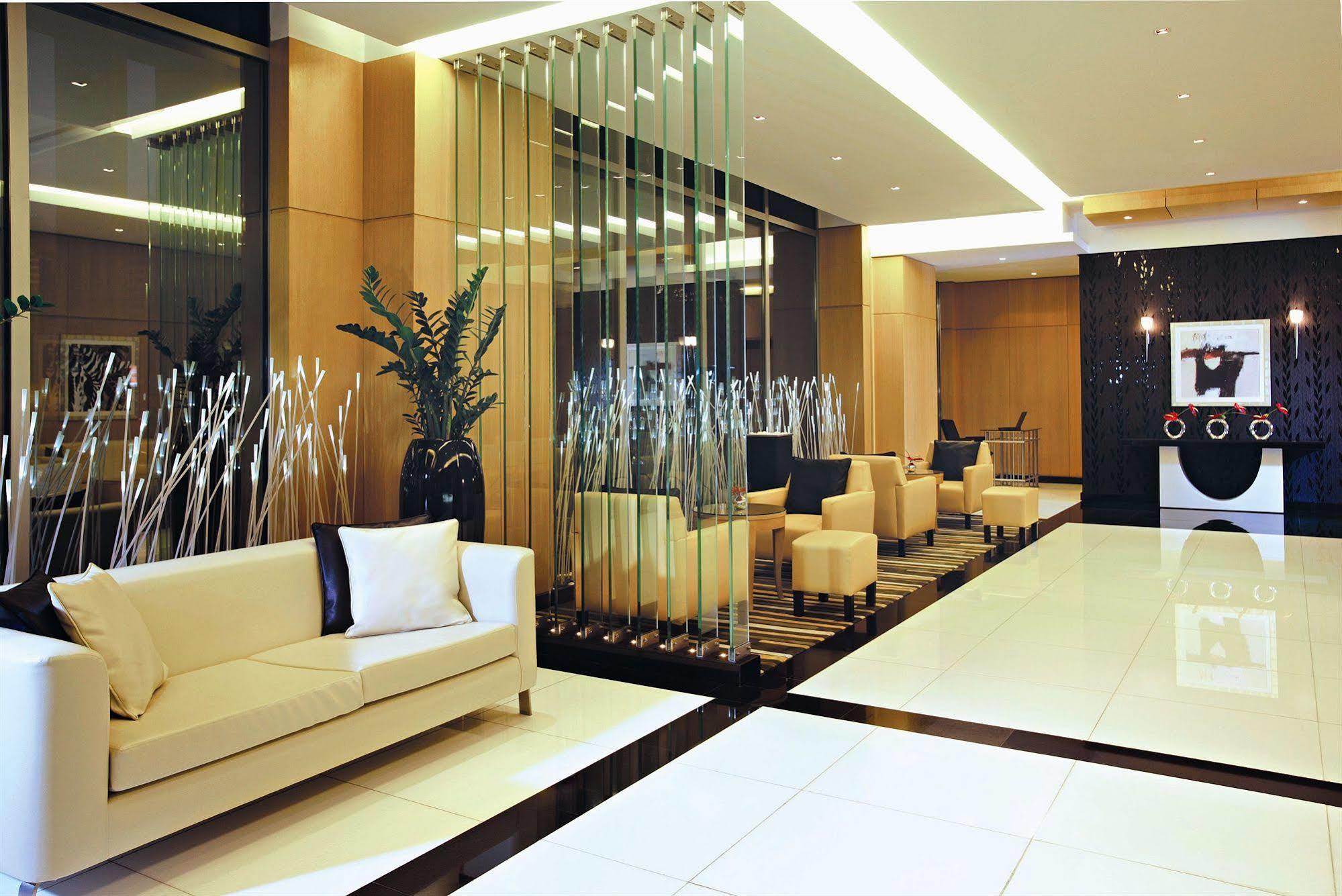 Hala Arjaan By Rotana, Deluxe Hotel Apartments Abu Dhabi Eksteriør bilde